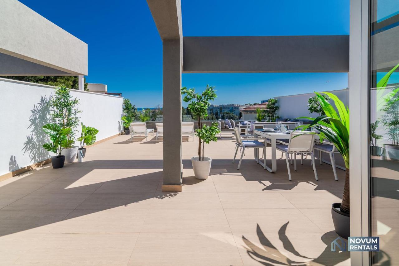 Apartment Newly Built Modern Penthouse In Puerto Banus Marbella
